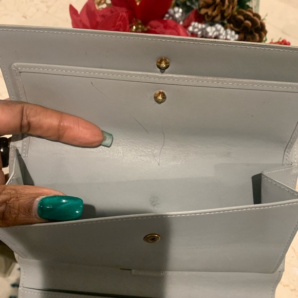 Authentic Louis Vuitton Vernis Sarah International Wallet - Picture 3 of 14